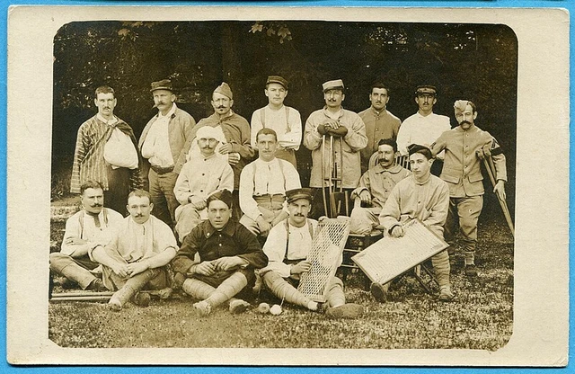 CPA PHOTO : Soldats blessés / Guerre 14-18