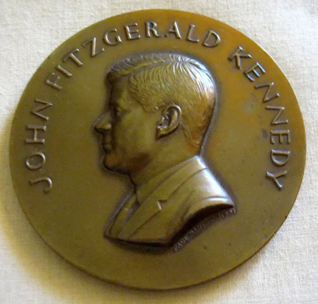 Old Signed BRONZE John F KENNEDY Medallic Art Round 1961 INAUGURATION MEDAL
