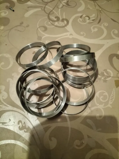 Lot de 14 anneaux en aluminium diamètre extérieur=66-Interieur =64.