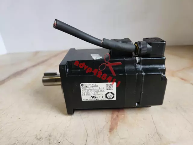 1PCS USED Yaskawa SGMJV-04A3A61 Servo Motor SGMJV04A3A61