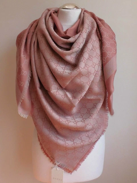 Gucci best sale 140x140 scarf