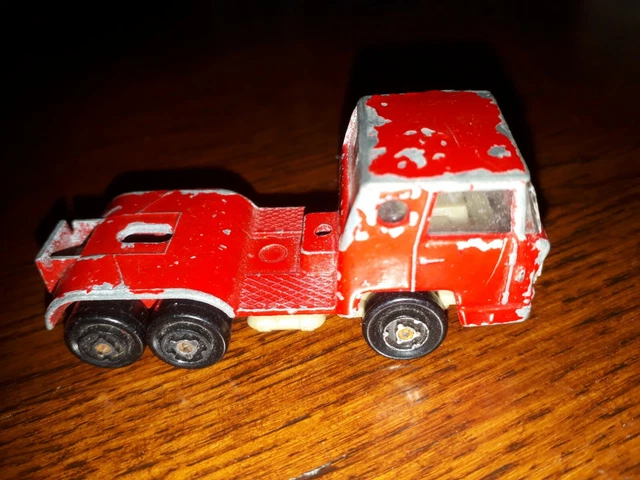 Lot De 5 Camions Majorette Bernard Avec Rails Et Route - Édition Vintage Fabriquée En France