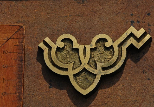 Messingornament Zierornament Messing Buchbinden Jugendstil Ornament Prägung rar