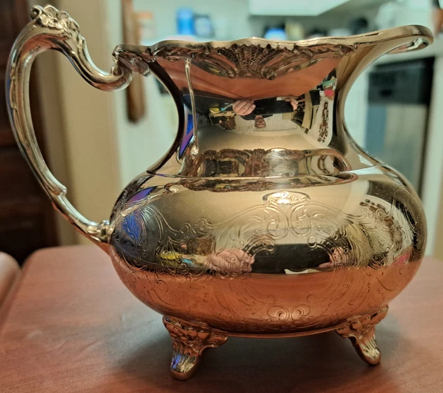 Vintage Silver Plated Footed Creamer Ascot Pattern Sheffield Design