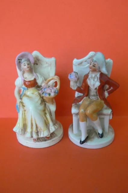 Figurines En Porcelaine : Bel Ensemble De 2 Figurines De La Periode Louis Xiv