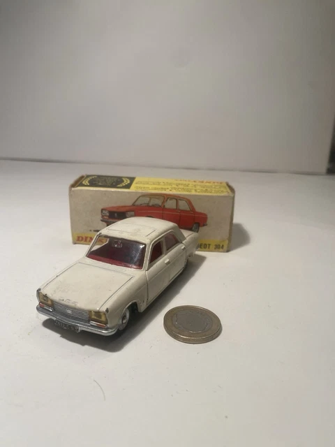 DINKY TOYS PEUGEOT 404 Made In France Meccano Ref 553. Échelle 1/43. EUR 12,01 - FR