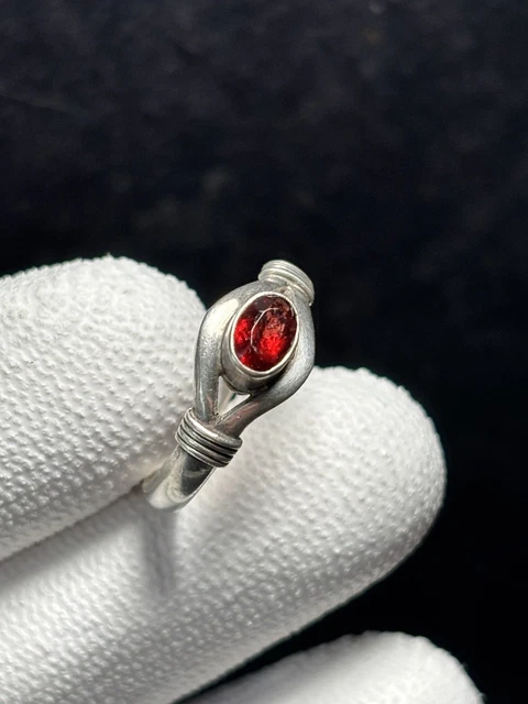 Bague En Argent 925 Vintage Avec Une Jolie Pierre Rouge - Occasion à Petit Prix
