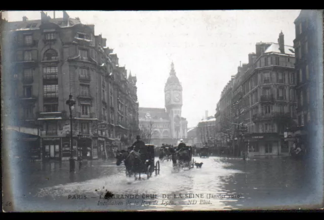 PARIS (XII°) ATTELAGE à la GARE DE LYON ,Rue de LYON animée INONDATION CRUE 1910
