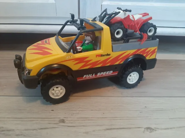 Playmobil aus 4228 Pick-Up mit Racing Quad und Figur