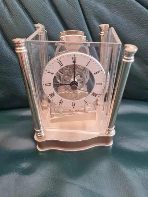 Kleine Tischuhr Quartz - Bulova