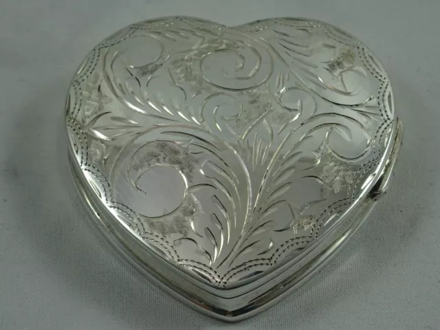 SCATOLA PERNI a forma di cuore argento sterling, 1997, 41gm