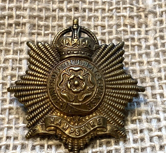 HAMPSHIRE REGIMENT OFFICERS Service Dress Cap Badge £19.95 PicClick UK