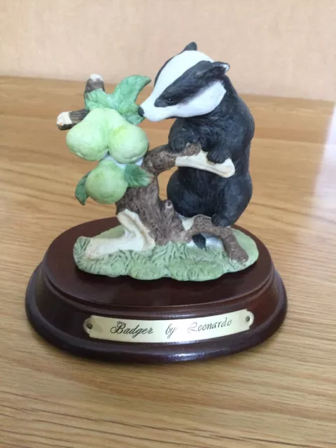 Porcelain Vintage "Badger" figurine by 'Leonardo' on wooden plinth. VGC