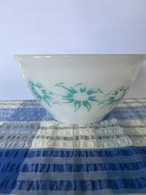 VINTAGE AGEE PYREX MIXING BOWL. Turquoise Flowers 7”