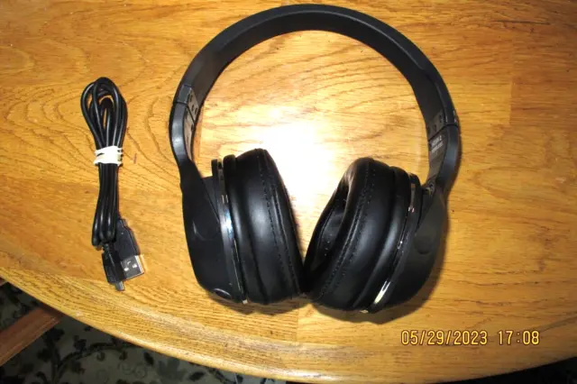 Skullcandy Hesh 2 Wireless Over Ear Headphones - Black