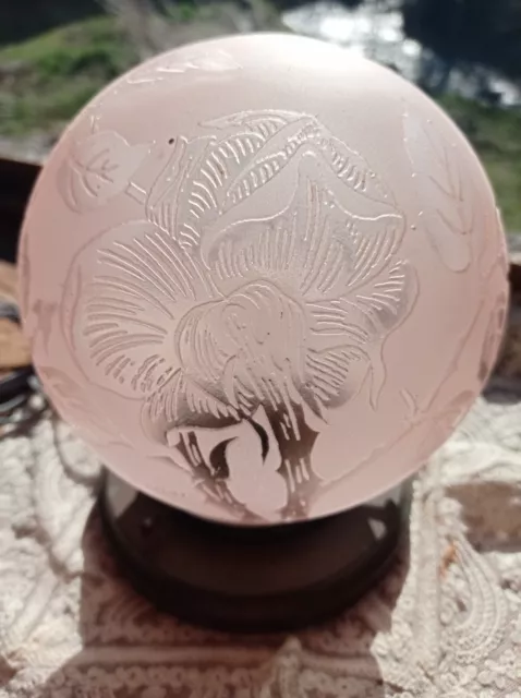 globe de lampe, lustre  Lampe Veilleuse  rose Art Déco signé DEVEAU