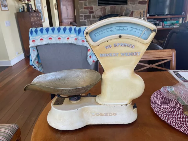 Antique Toledo 3 Lb. Candy Scale, Style 405 Ar,  Scoop ,#400958