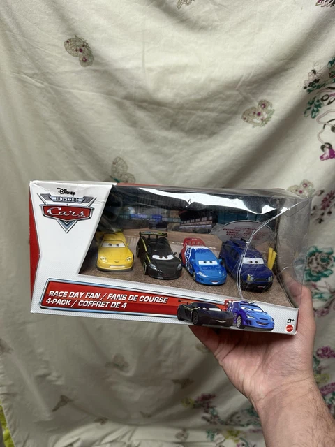 DISNEY PIXAR CARS 2 Race Day Fan 4 Pack Gift Set - Gorvette