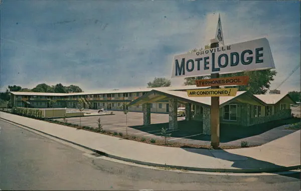 Oroville MoteLodge,CA Butte County California Amescolor Publishers Postcard