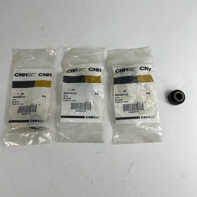 Hydraulic Coupler Rubber Block 86509732 fits Case Several New Lot of 4