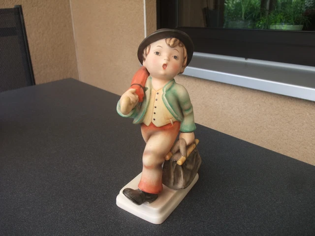 Bumblebee Figure 7/1 Hiking Boy Double Floor FM 1