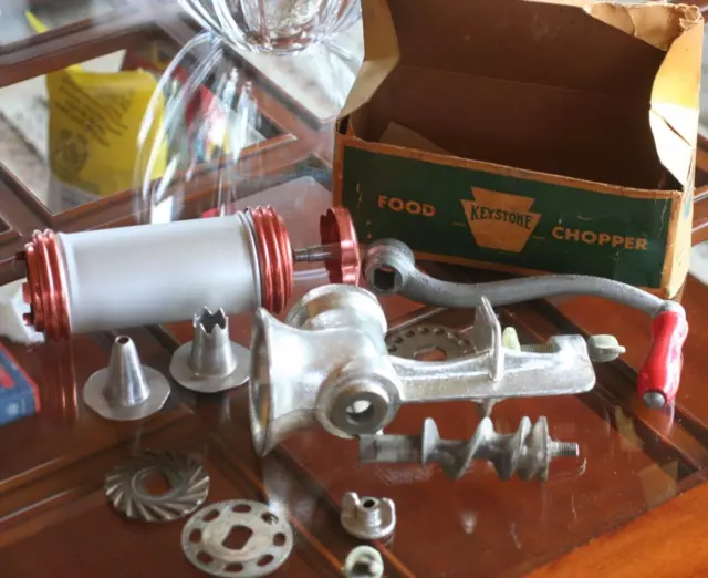 VINTAGE *:KEYSTONE FOOD CHOPPER w/MANY ATTACHMENTS AND COOKIE PRESS w/2 ENDS:*