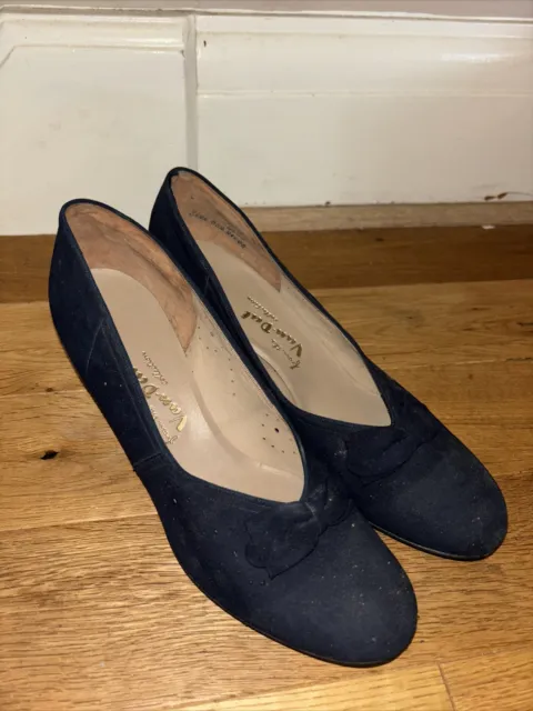 Deadstock Vintage Ladies 1950s / 1940s Navy Suede  Shoes UK Size 6.5 / 7 EU 40 ?