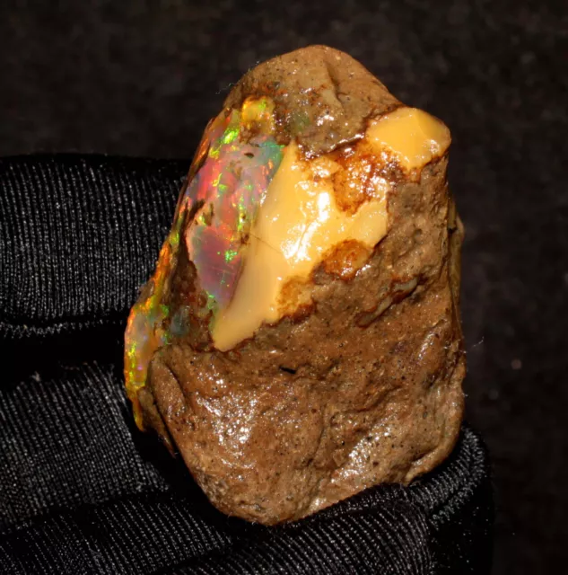 129 CTS Big Opal Fire opal rough Natural Ethiopian opal Raw 37x26mm