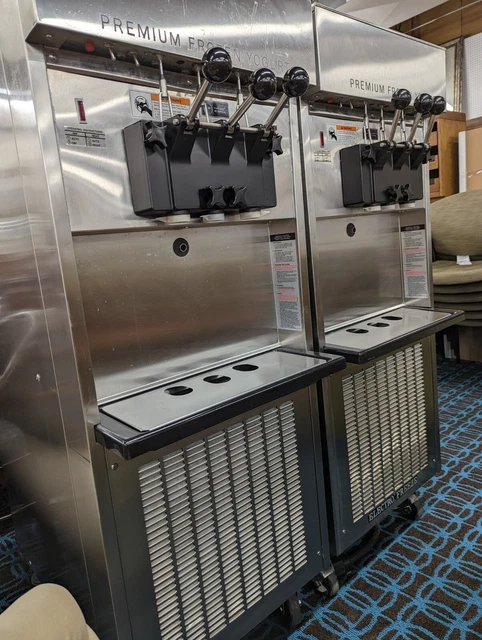 Electro Freeze Soft Serve Ice Cream Machine SL500-132 3 ph Water Cooled Electro Freeze Soft Serve Ice Cream Machine SL500-132 3 ph Water Cooled