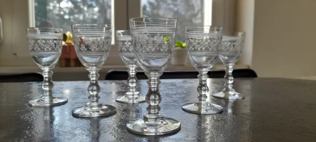 6 Anciens Verres A Liqueur En Cristal Baccarat Decor Fleur De Lys Debut 1900