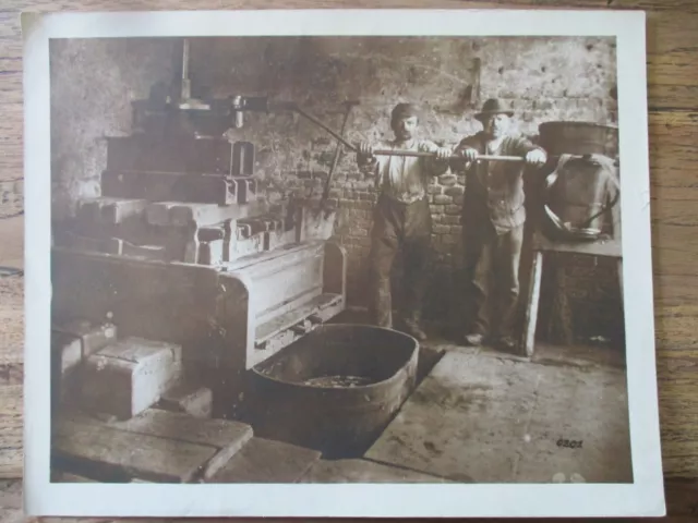 Großes Foto um 1917 - Wein - Bauern - Ernte - Frankreich? - ca. 30x24 cm
