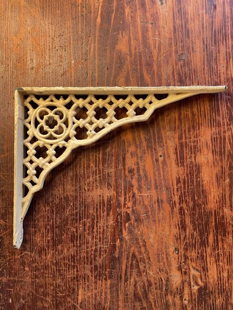 Vintage Cast Iron Shelf Bracket Decorative Ornate Antique White 6.5”X 8.5”X 1”