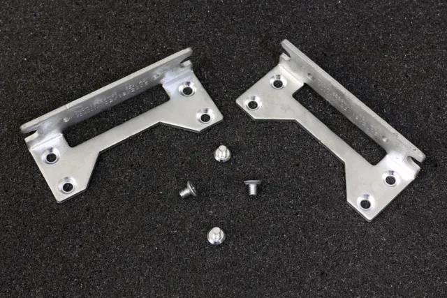 Cisco 700-16559-01 Pair of Rackmount Brackets with screws