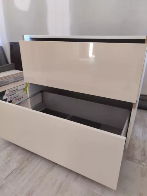 2 kitchen drawers and  1 cupboard (sold together or separated)
