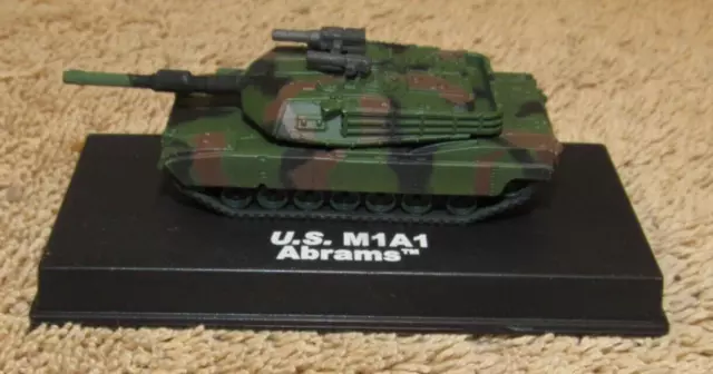 Unimax Forces of Valor US M1A1 1:144 Scale Abrams Tank Woodland Camo 2009