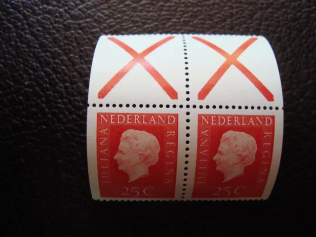 PAYS-BAS - timbre yvert/tellier n° 882 x2 n** MNH (A12)