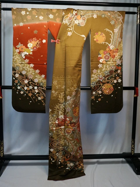Japanese kimono SILK"FURISODE" long sleeves, Gold/Silver, Dorum,L66"..2167