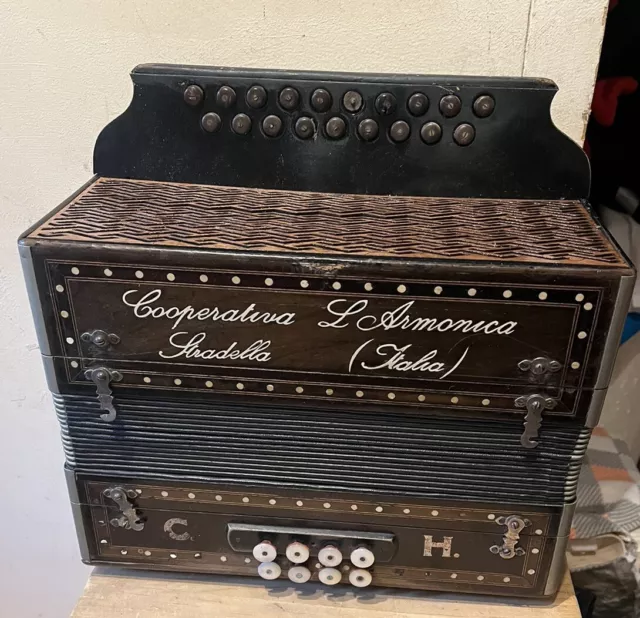 button accordion melodeon