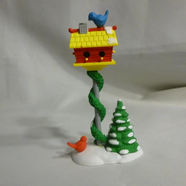 Dept 56 - Snow Village, "A HOME FOR THE HOLIDAYS" , 5165-9 - MINT