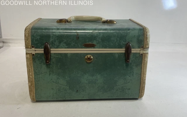 VINTAGE LUGGAGE SAMSONITE Green Train Case w/ Mirror