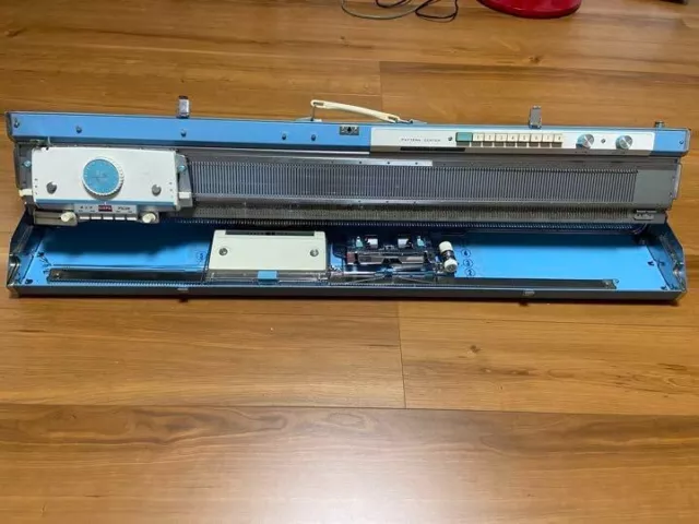 Brother KH-585 Knitting Machine handmade operation has not been confirmed.