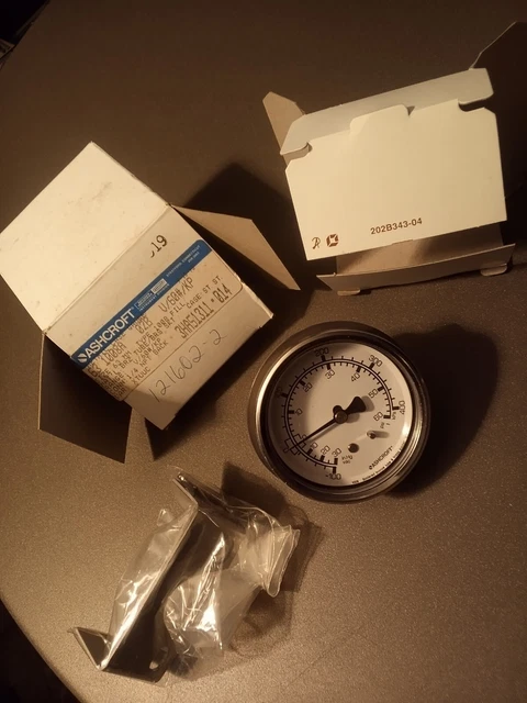ASHCROFT Metric Case Gauge 202B343-04 NEW*  In Box!