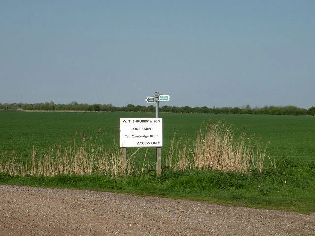 Photo 6x4 The end of Lug Fen Droveway River Bank Time to turn round and h c2009