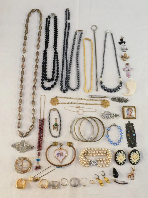 Lot De Bijoux Vintage – Cuir Et Laiton, à Restaurer Ou Détourner (lbb0233)