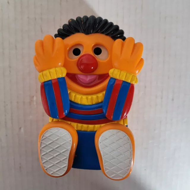 VINTAGE TYCO SESAME Street ERNIE Peek A Boo Musical Wind Up Toy tested ...