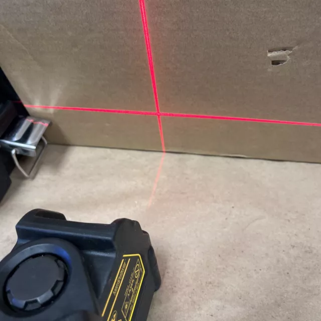 Dewalt 165 ft. Red Self-Leveling Cross-Line Laser Leve Red Line