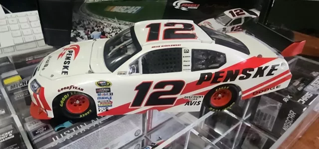 2010 Brad Keselowski #12 Penske Dodge Charger 1:24 NASCAR Diecast