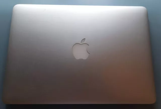 Faulty - Apple MacBook Pro A1502 Early 2015 13" 8gb RAM 2.7(?)ghz intel i5