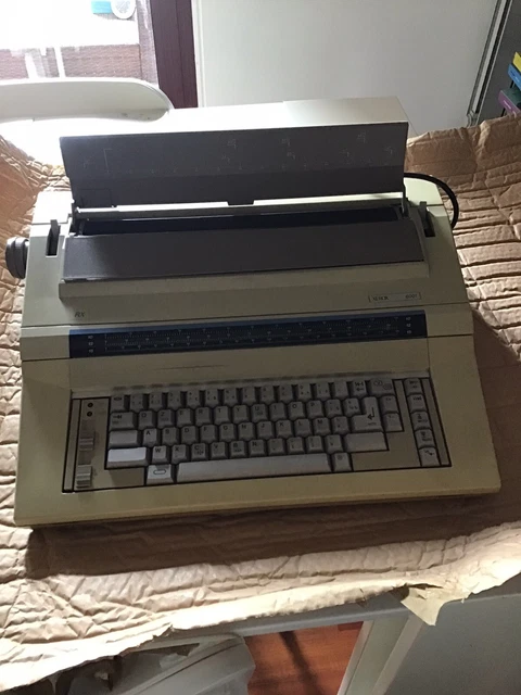 Macchina Da Scrivere Elettrica Xerox Perfettamente Funzionante