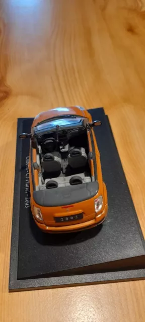voiture miniature 1/43 Citroën C3 Pluriel de 2003 3